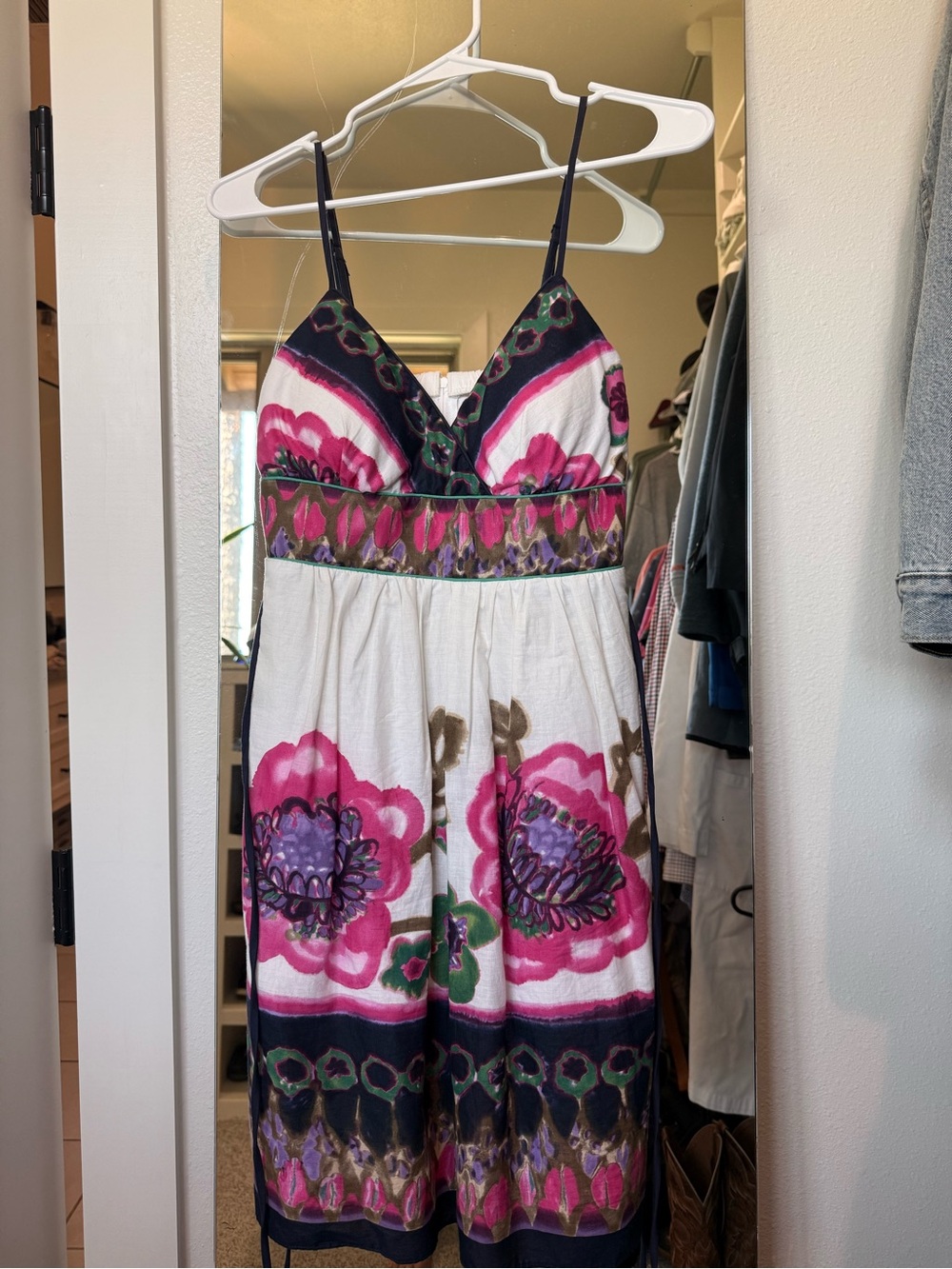 Floral V-Neck Spaghetti Strap Dress in White and Pink